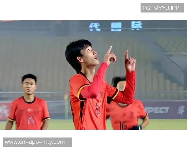 U16国足展现强大实力谢晋头球破门完成帽子戏法助球队10-0领先东帝汶