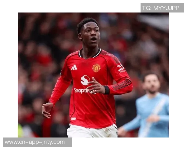 罗马诺透露梅努或在新帅麾下获得机会球队仍有意引进齐尔克泽